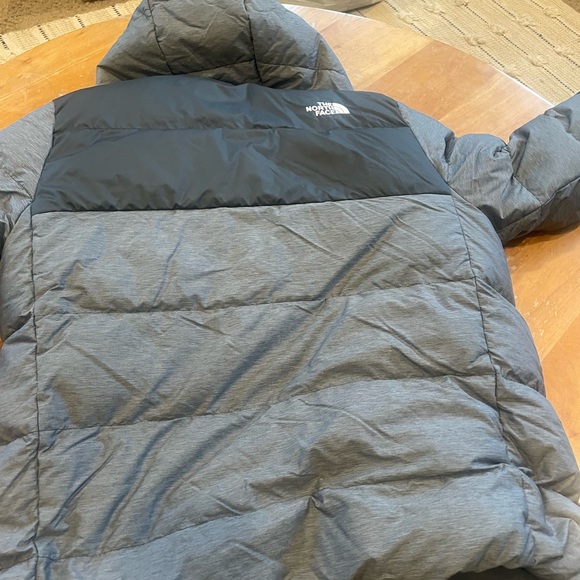 The North Face hooded Jacket Boy 550 fill - Picture 4 of 5